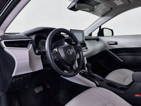 Certified 2022 Toyota Corolla Cross L AWD/4WD image 9
