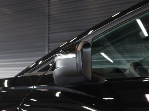 Certified 2024 Audi Q4 e-tron Premium Plus image 28