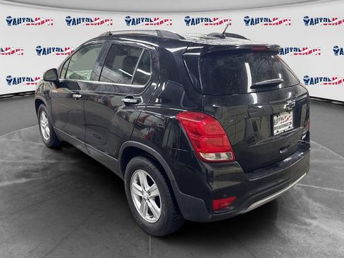 Used 2019 Chevrolet Trax LT w/ LT Convenience Package image 6