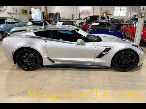 Used 2019 Chevrolet Corvette Grand Sport image 7