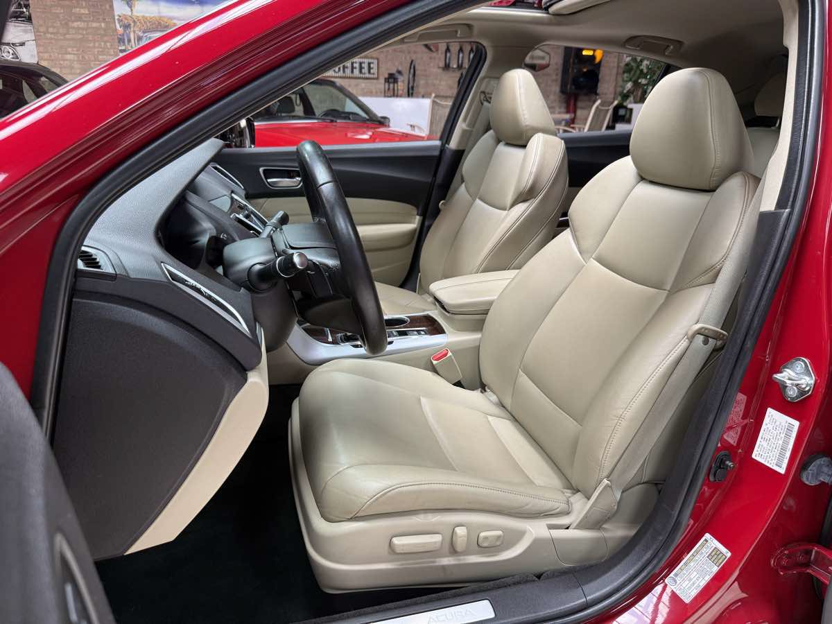 Used 2018 Acura TLX FWD image 25