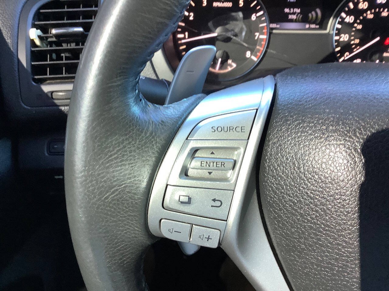 Used 2017 Nissan Altima 3.5 SR FWD image 44