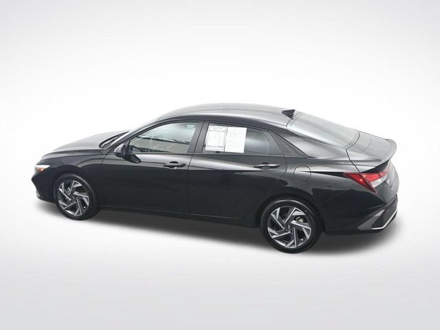 Used 2025 Hyundai Elantra Sport FWD image 36