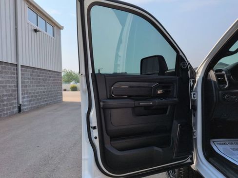 Used 2026 RAM 3500 Limited AWD/4WD image 10