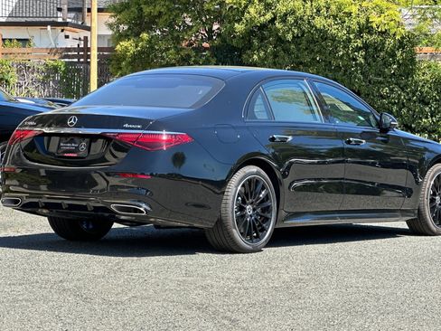 New 2025 Mercedes-Benz S 580e 4MATIC Sedan image 9