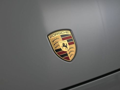 Certified 2026 Porsche Cayenne E-Hybrid AWD/4WD image 13