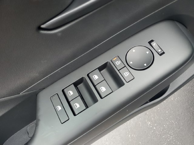 New 2027 Hyundai Kona SEL Sport AWD/4WD image 22