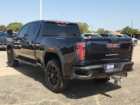 Used 2024 GMC Sierra 2500 AT4 w/ AT4 Premium Plus Package AWD/4WD image 2