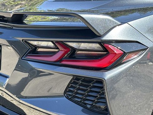 Used 2020 Chevrolet Corvette Stingray Preferred Cpe w/ 2LT Preferred Equipment Group RWD image 18