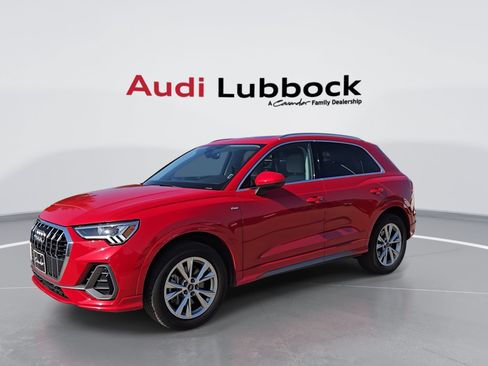Certified 2025 Audi Q3 2.0T Premium AWD/4WD image 4