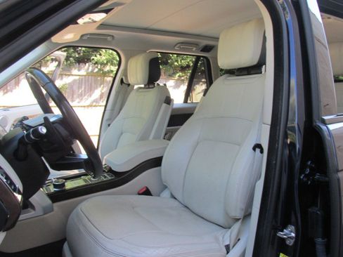 Used 2020 Land Rover Range Rover HSE image 67