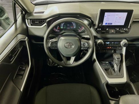 Certified 2025 Toyota RAV4 LE FWD image 19