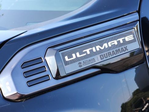 Used 2025 GMC Sierra 3500 Denali Ultimate AWD/4WD image 6