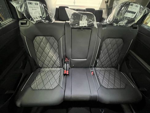 New 2026 Volkswagen Atlas SEL Premium R-Line image 25