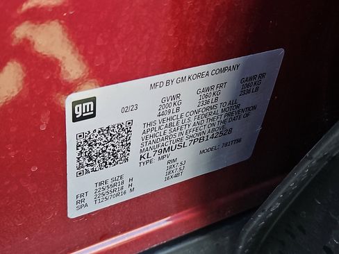 Used 2023 Chevrolet TrailBlazer RS w/ Sun and Liftgate Package image 27