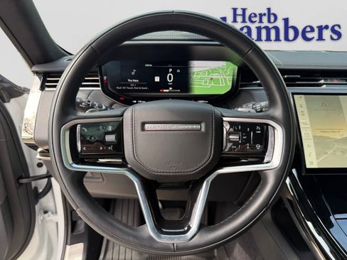 Used 2024 Land Rover Range Rover Sport SE AWD/4WD image 17