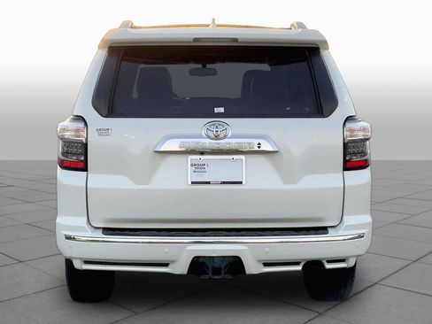 Used 2016 Toyota 4Runner Limited image 5