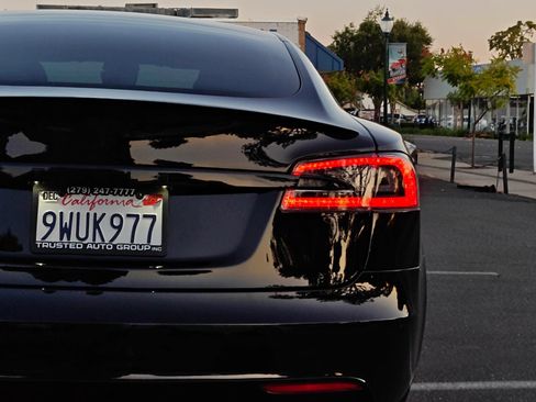 Used 2021 Tesla Model S Long Range AWD/4WD image 6