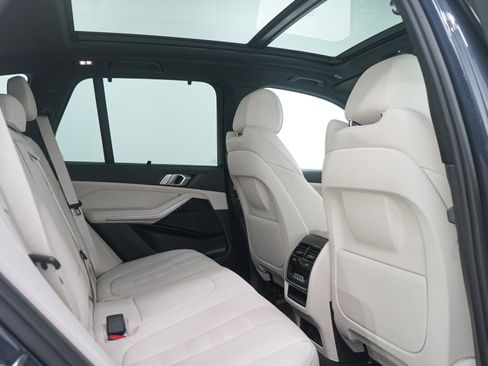 Used 2022 BMW X5 xDrive40i image 12