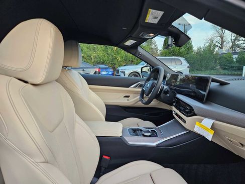 New 2026 BMW 430i xDrive Convertible w/ Convenience Package image 11