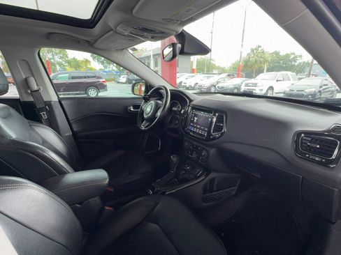 Used 2018 Jeep Compass Limited w/ Navigation Group AWD/4WD image 26