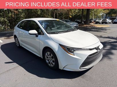 Used 2025 Toyota Corolla LE