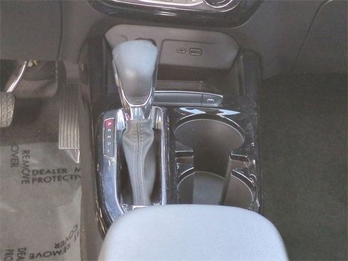 Certified 2024 Chevrolet Trax LT w/ Sunroof Package image 21