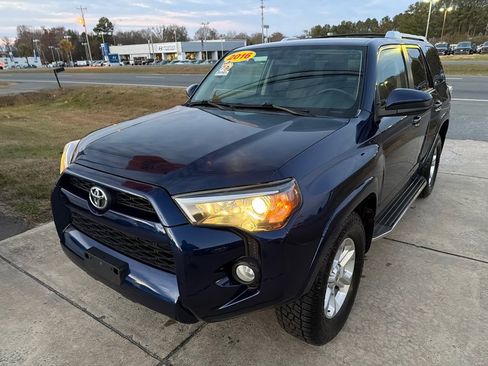 Used 2016 Toyota 4Runner SR5 image 4