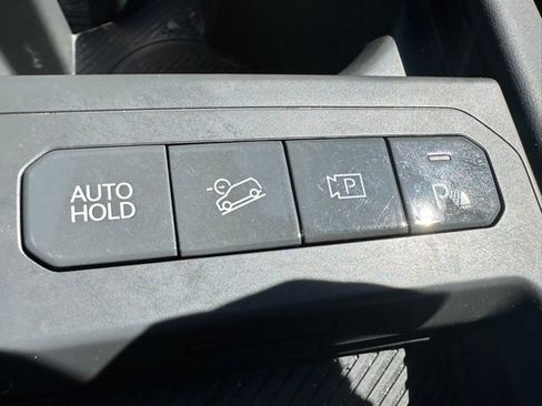 Used 2024 Kia EV9 GT-Line AWD/4WD image 25