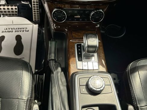Used 2015 Mercedes-Benz G 63 AMG 4MATIC image 23