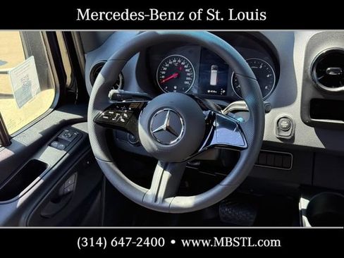 New 2026 Mercedes-Benz Sprinter 2500 image 8