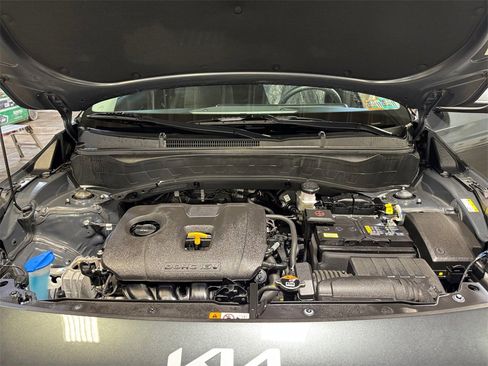 Certified 2024 Kia Seltos S image 27