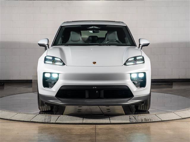 Used 2026 Porsche Macan Electric RWD image 6