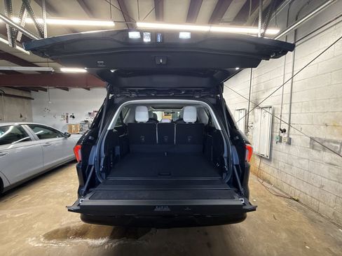 New 2026 Lincoln Navigator L Reserve image 21