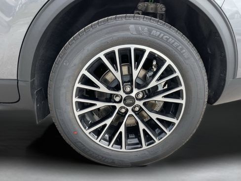 New 2026 Ford Escape SE image 35