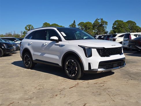 New 2026 Kia Sorento S image 2