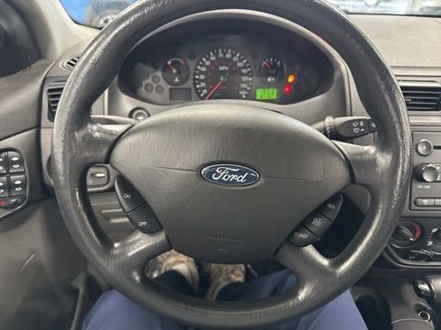 Used 2006 Ford Focus ZX4 Sedan image 27
