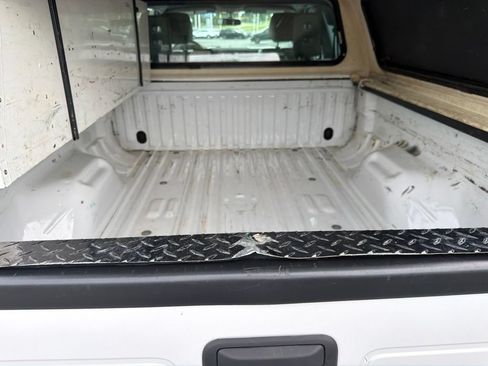 Used 2016 Ford F250 XL w/ Power Equipment Group AWD/4WD image 16