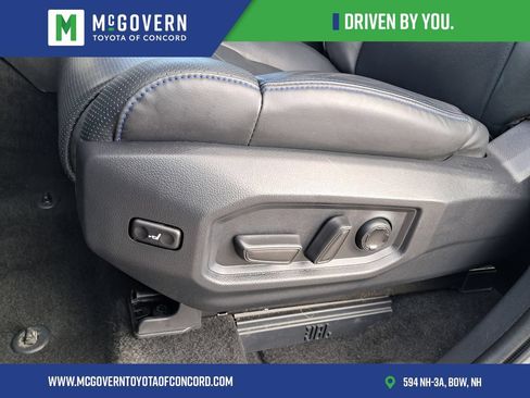 Used 2023 Toyota Tundra Platinum AWD/4WD image 16