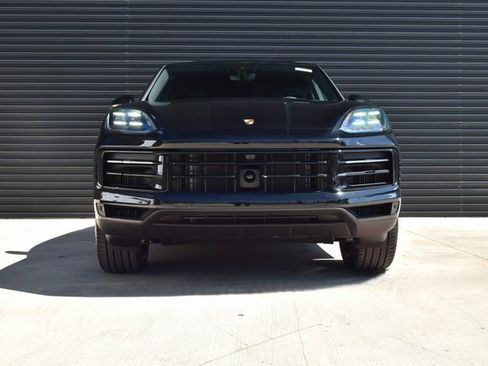 Certified 2025 Porsche Cayenne Coupe image 10