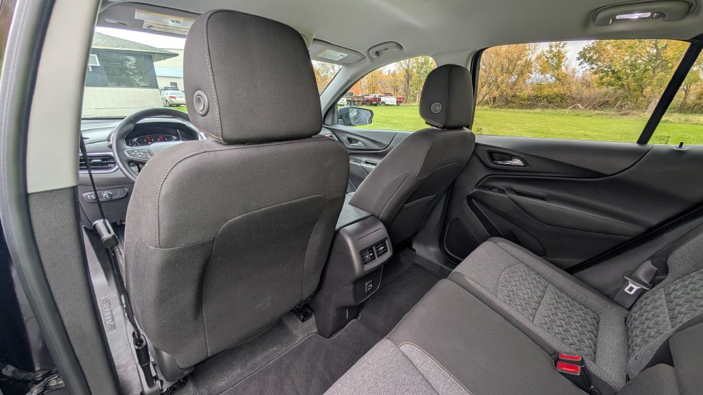 Used 2024 Chevrolet Equinox LT AWD/4WD image 15