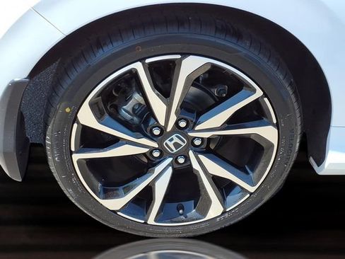 Used 2020 Honda Civic Touring image 28