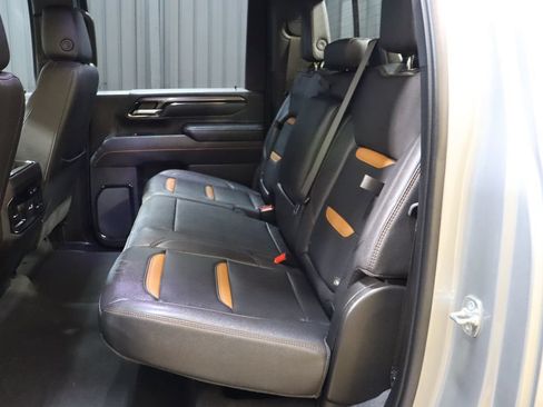 Used 2025 GMC Sierra 2500 AT4 w/ AT4 Preferred Package AWD/4WD image 73
