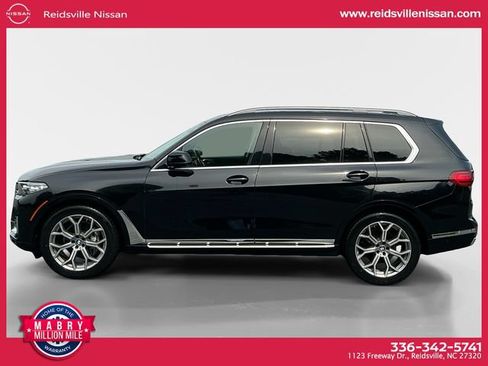 Used 2021 BMW X7 xDrive40i w/ Parking Assistance Package AWD/4WD image 3