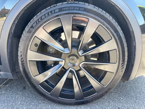 Used 2023 Tesla Model X AWD/4WD image 4