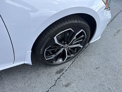 New 2025 Nissan Altima 2.5 SR image 22