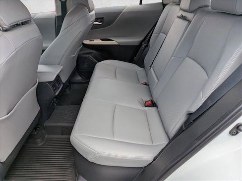 Used 2024 Toyota Venza Limited AWD/4WD image 18