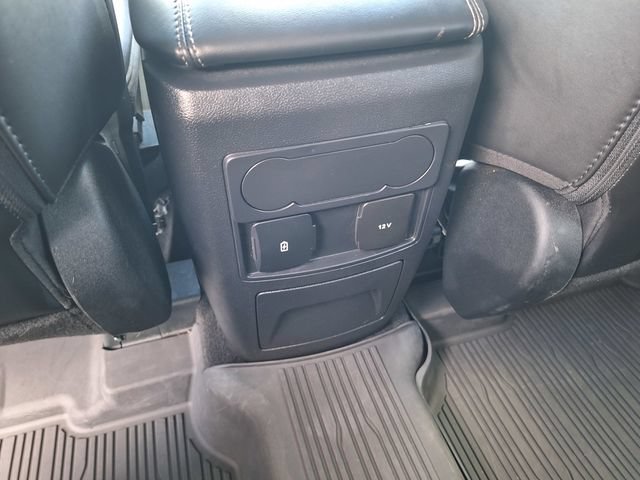 Used 2024 Ford Explorer XLT w/ Equipment Group 202A AWD/4WD image 46