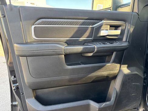 Used 2025 RAM 2500 Big Horn AWD/4WD image 10
