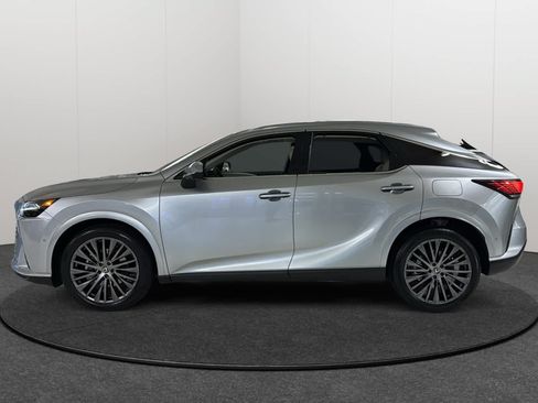Used 2024 Lexus RX 350 AWD w/ Convenience Package image 3